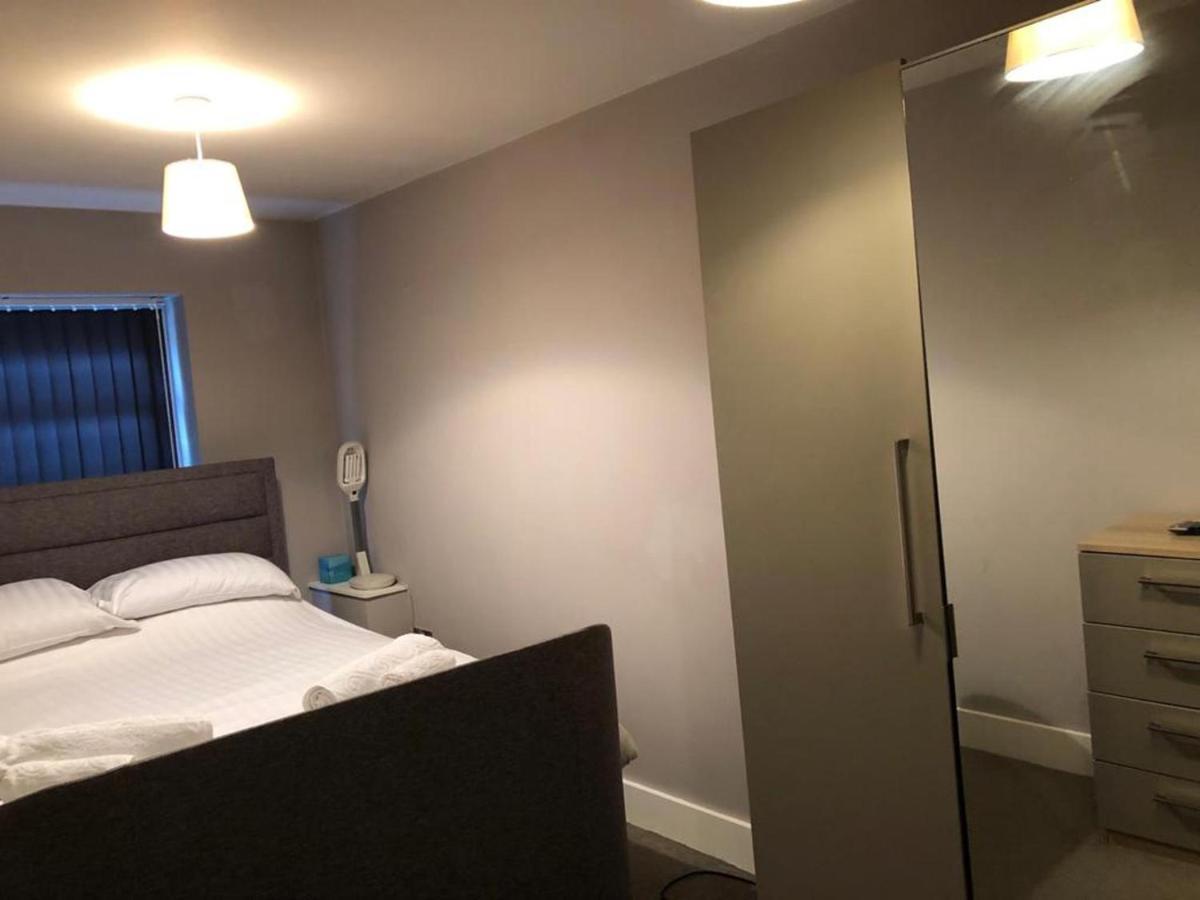 Charming 2-Bed Apartment In Christchurch Christchurch (Dorset) Exterior foto